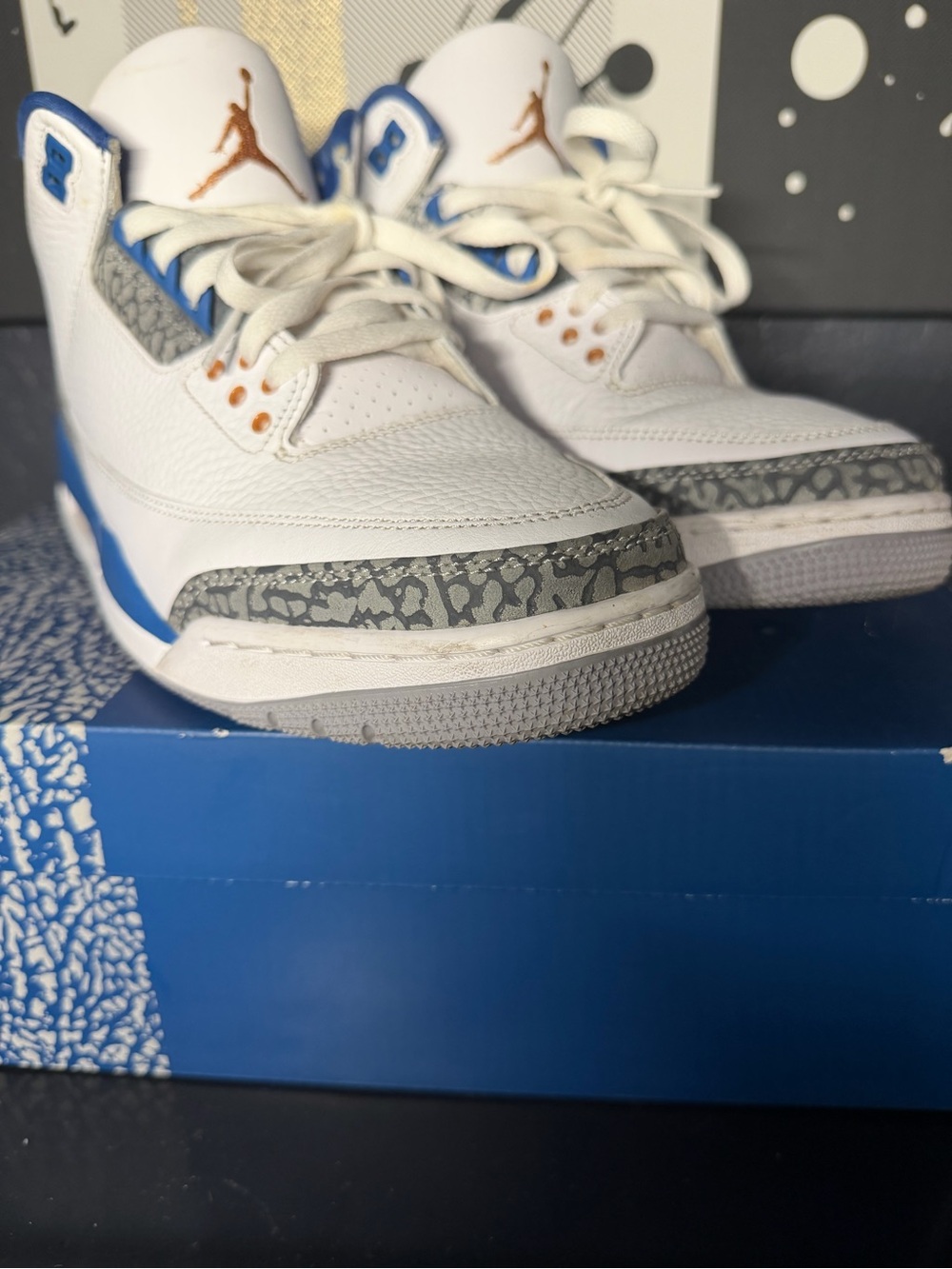 Air Jordan 3 Inspired Men’s White & Blue Basketball Sneakers - Picture 5 of 6